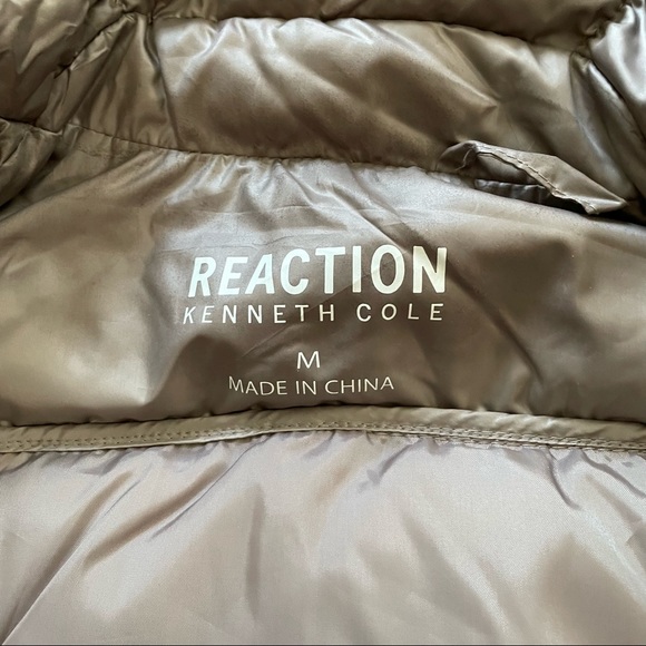 KENNETH COLE Reaction grey puffer vest, size M - Picture 9 of 12